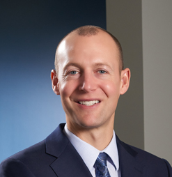 Brett Thelen : Chief Operating Officer